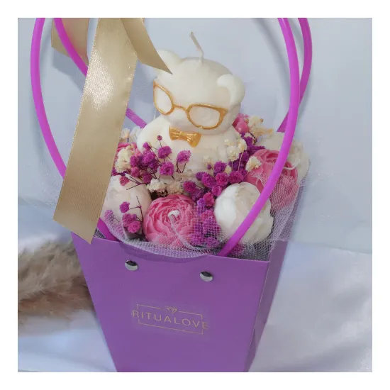 Box Prezentowy Flowerbox na Zakończenie Roku – Miś z Książkami i Piwonie